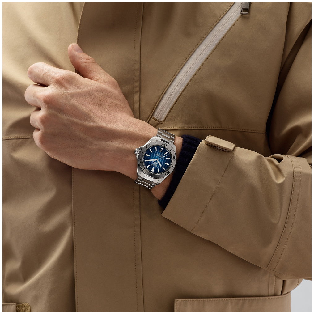 タグ・ホイヤー アクアレーサー プロフェッショナル200 自動巻き