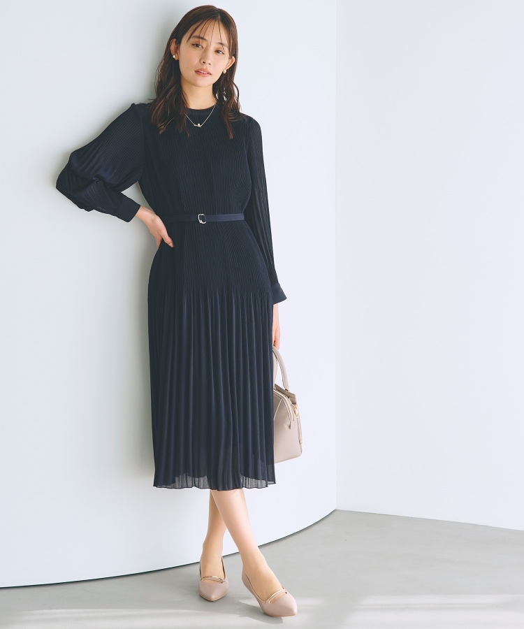 プリーツナローフレアワンピース（マキシ・ロングワンピース） | grove