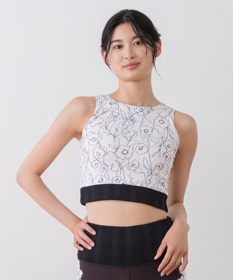 24時間限定SALE】新品SUKALAブラ付きタンクトップ花柄黒ヨガLAVA 24