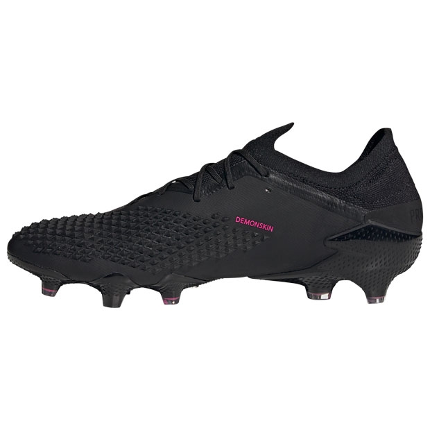 プレデター ミューテーター 20.1 L FG コアブラック×ショックピンク