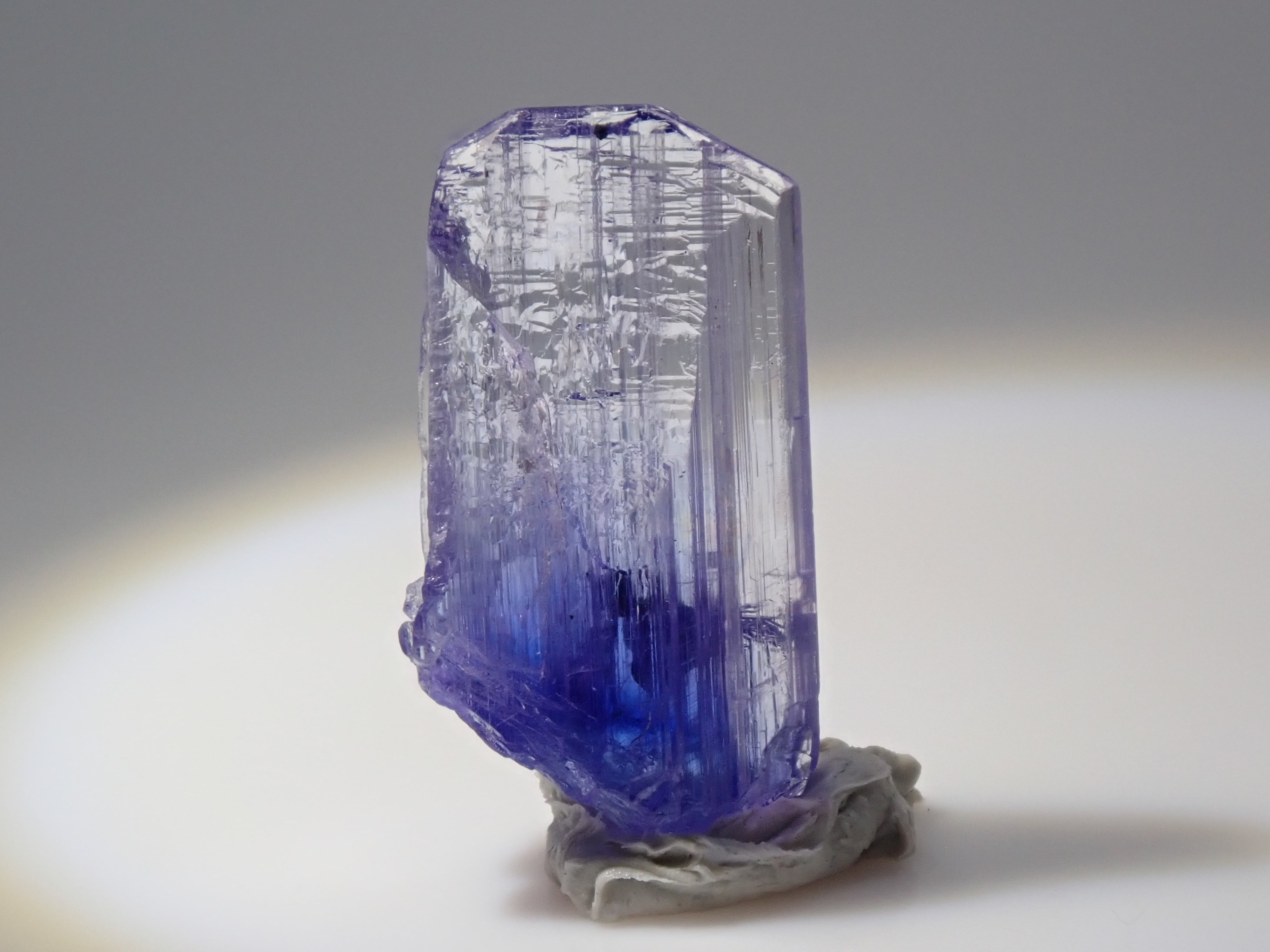 バイカラータンザナイト 3.018ct原石