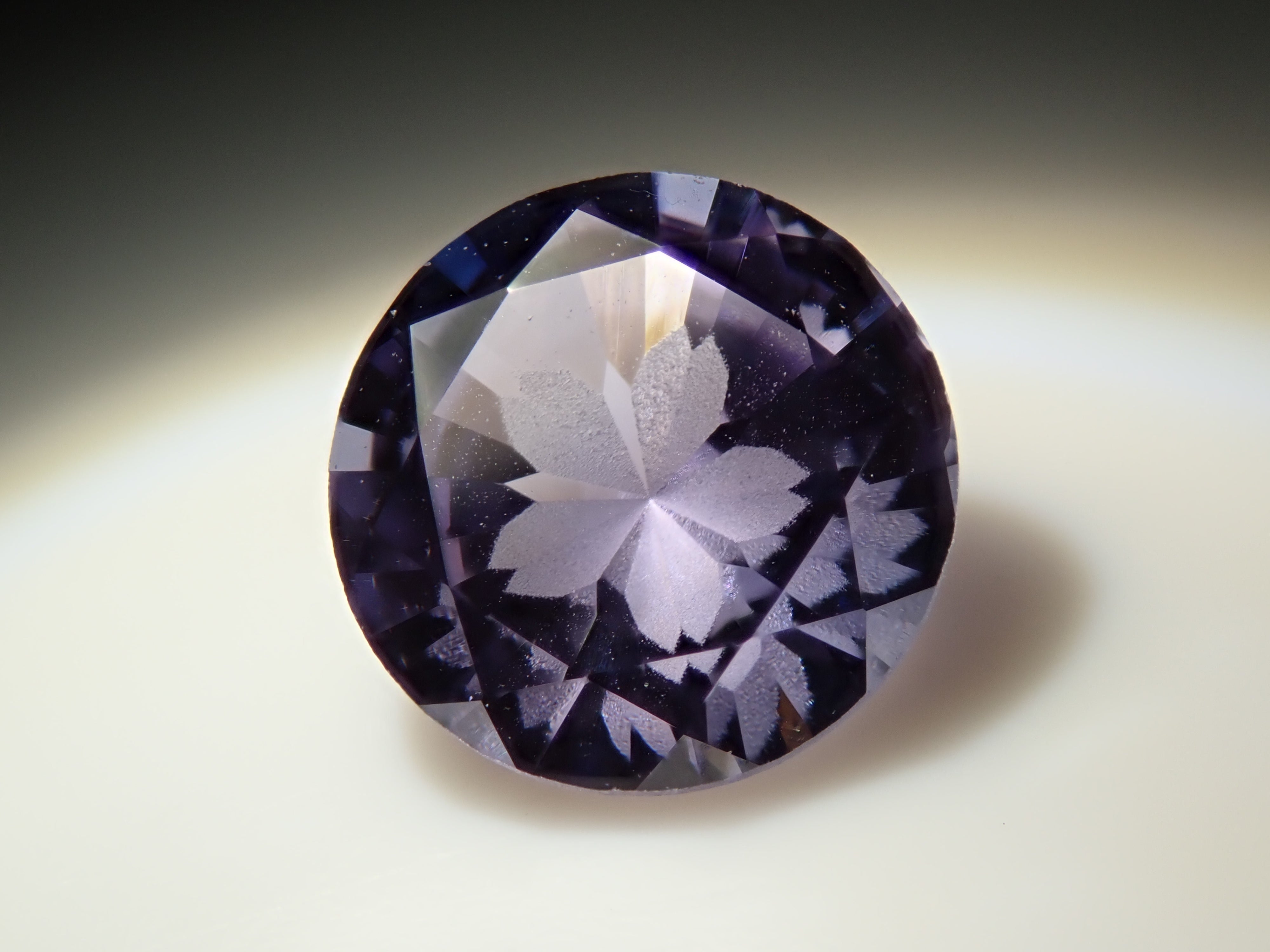 パープルサファイア 0.943ctルース