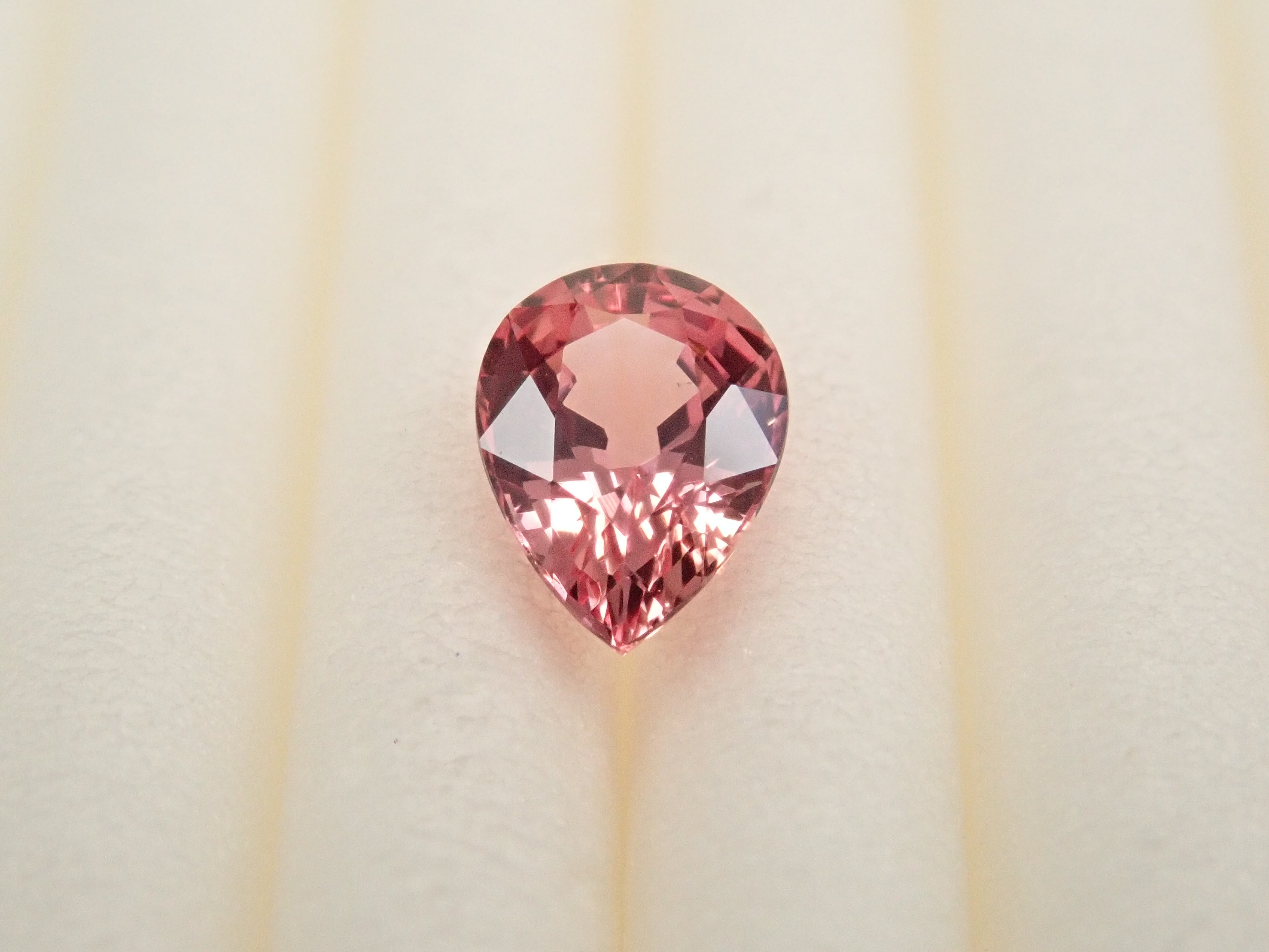 パパラチアサファイア 0.376ctルース