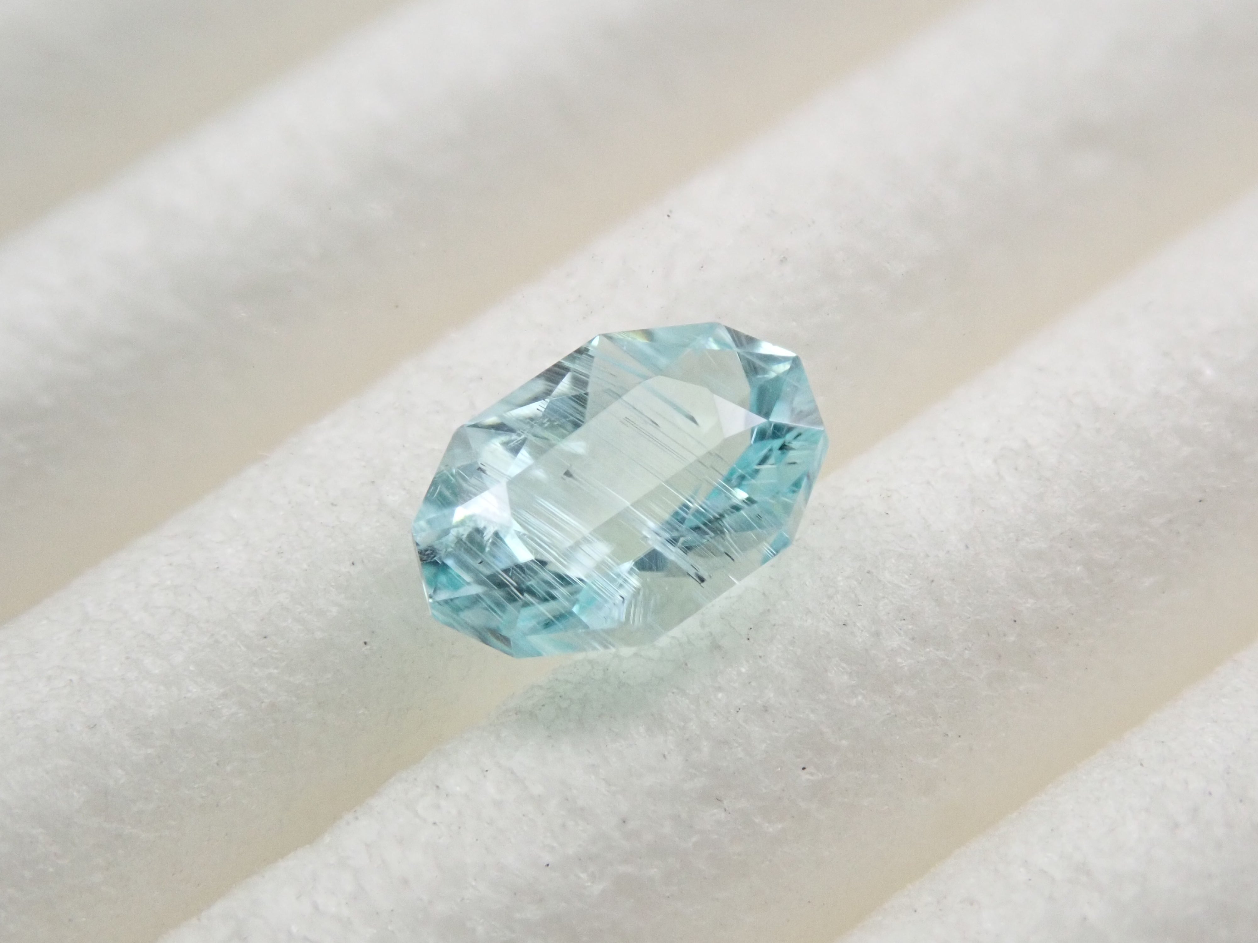 2/18 22時販売】モザンビーク産パライバトルマリン 0.246ctルース