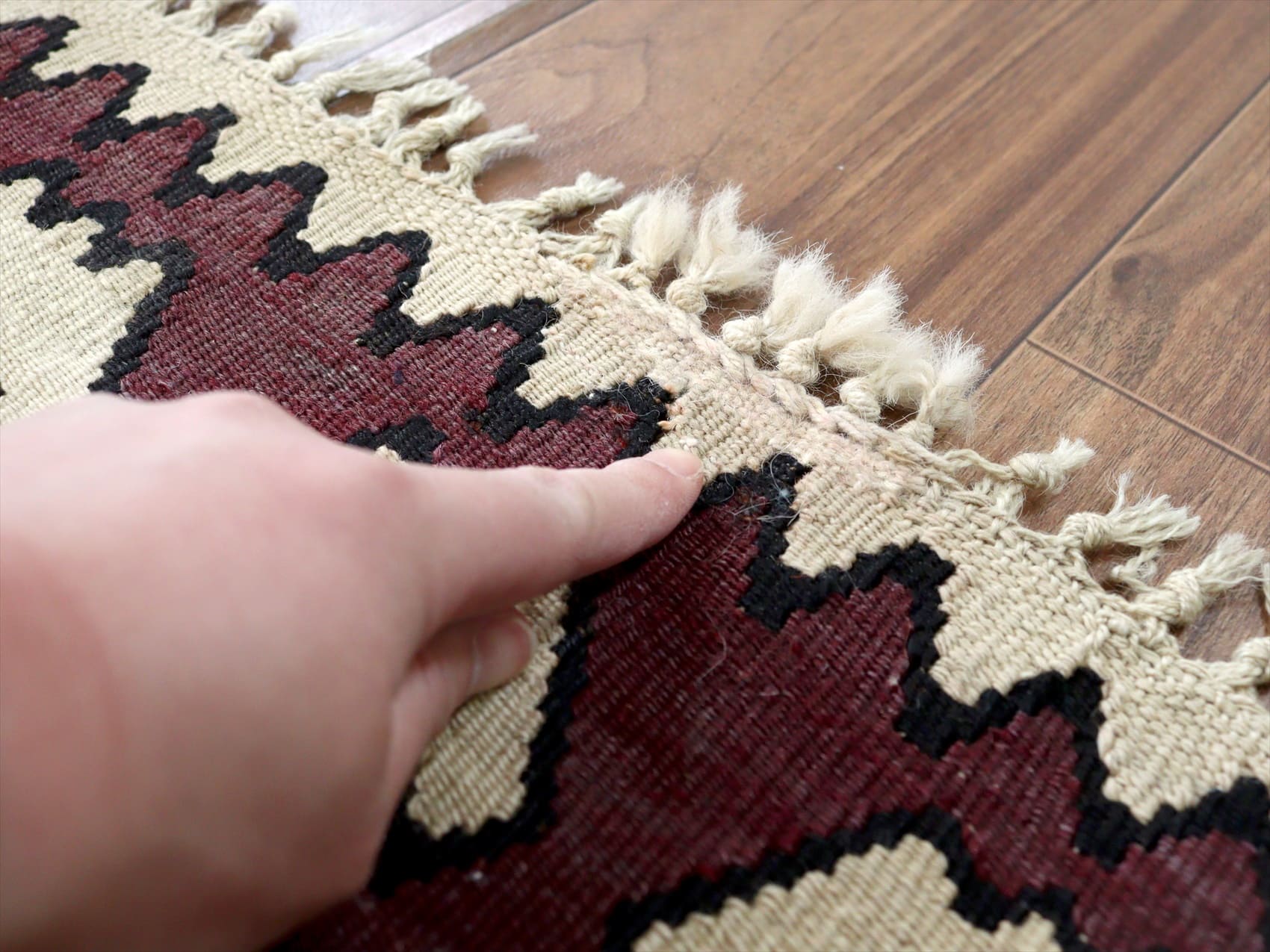 キリムスタイル / オールドキリム・セルビア233×144cm 3つのメダリオン