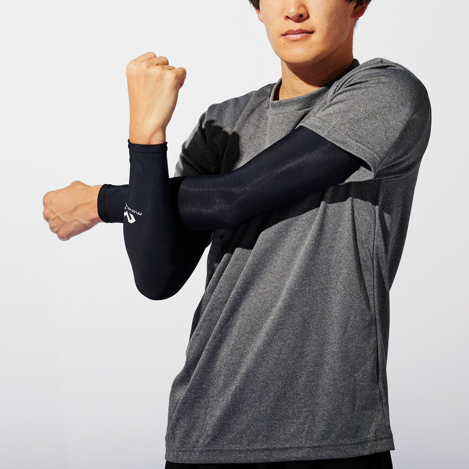 パワーアームスリーブ(2本入) - McDavid｜サポータ－ブランドの