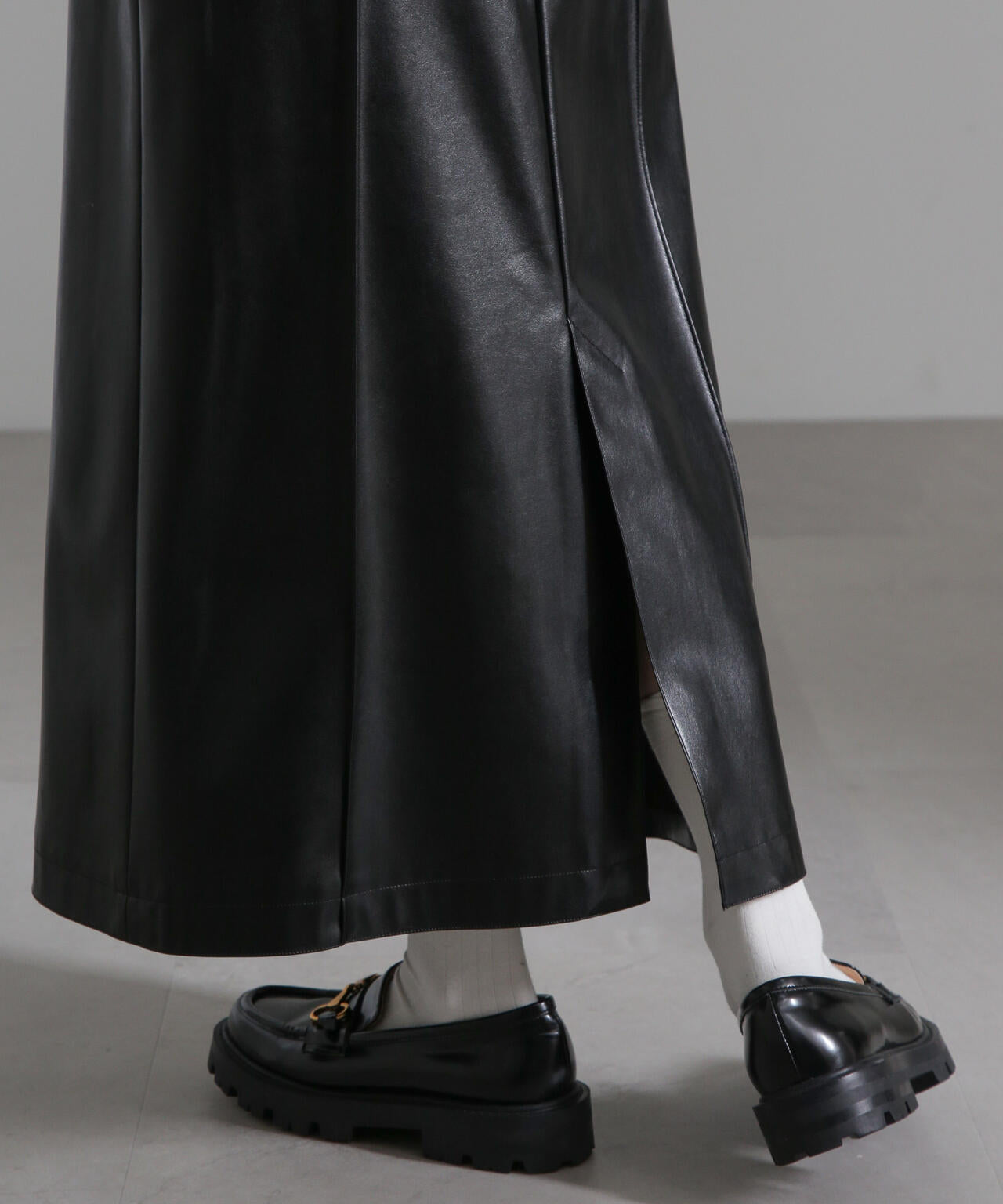 フェイク レザー ピンタック スカート ( セットアップ 可)