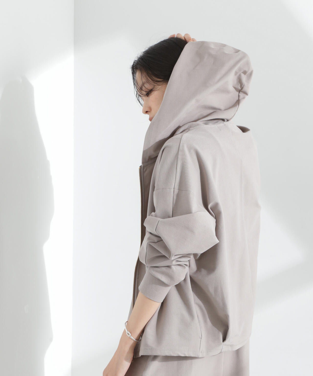 MC」coveross(R) ツイル調 冷感 プレーティング天竺 ジップアップ パーカー