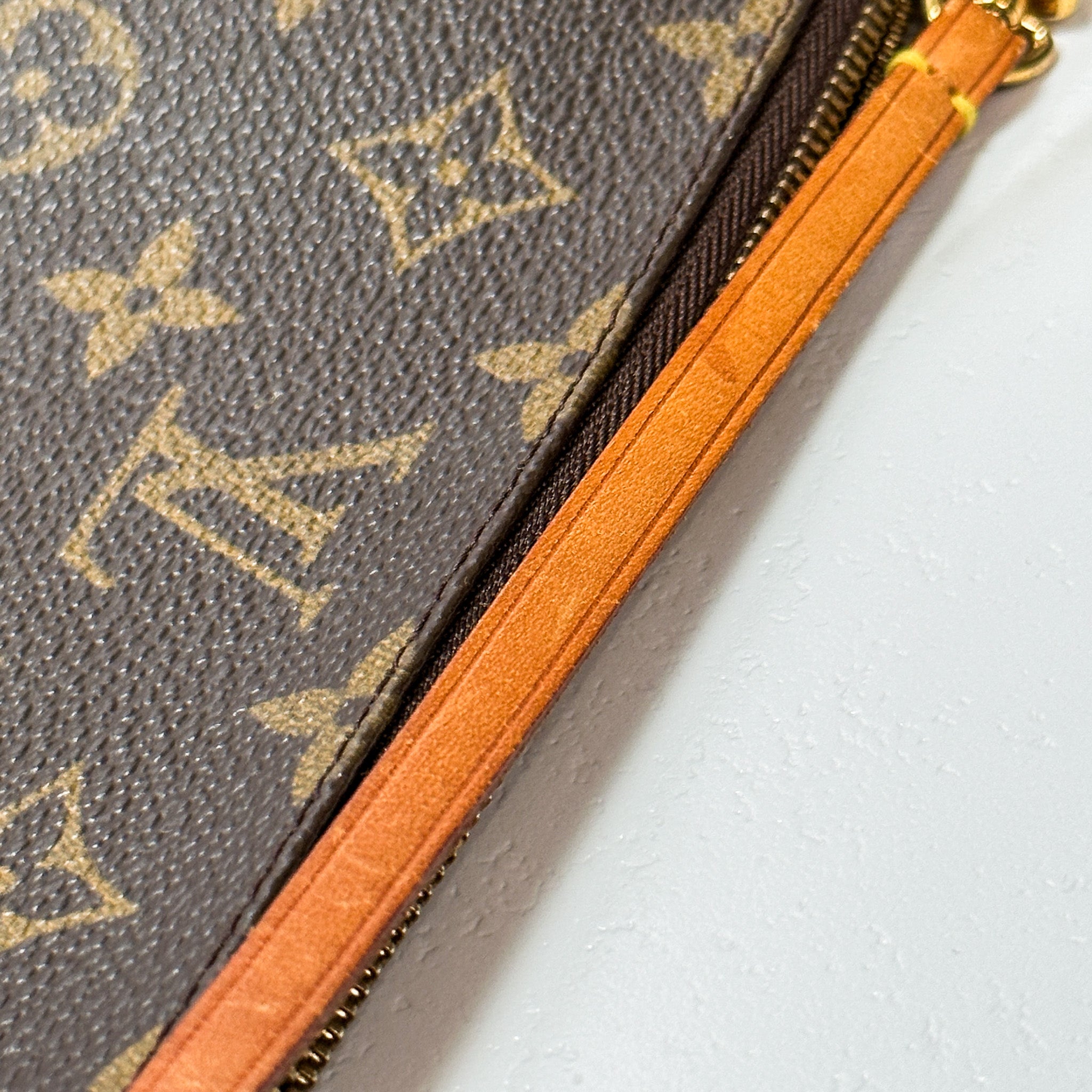 Louis Vuitton Monogram Pochette Accessoire Shoulder Bag Pouch