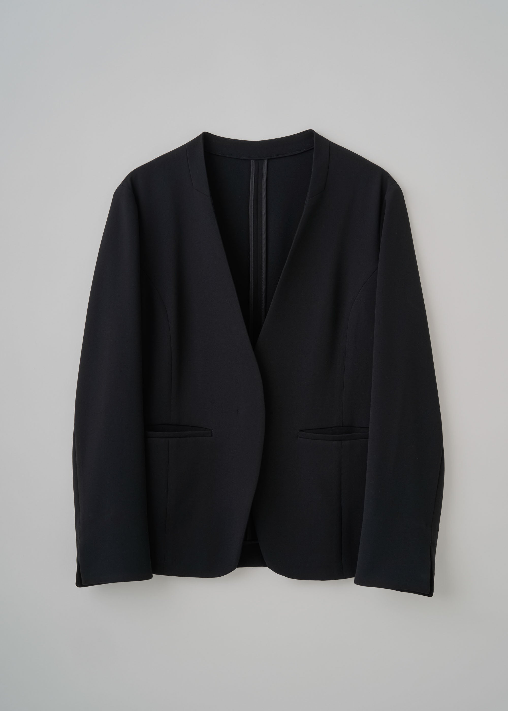 ノーカラージャケット - SOÉJU online store｜上質な大人の女性のため