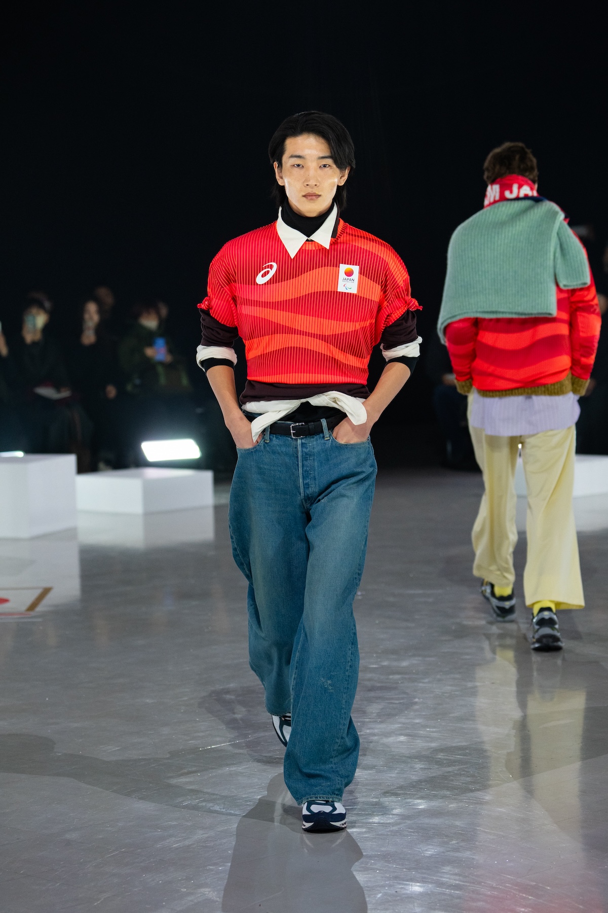 HONEYEE.COM | TEAM JAPAN へエールを、ASICS がショーを開催