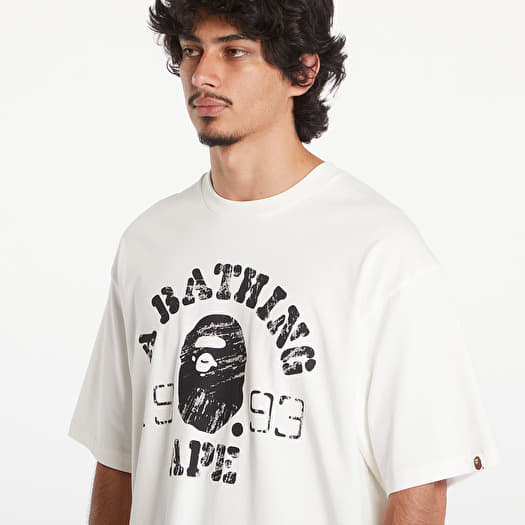 T-shirts A BATHING APE Screen Print College Relaxed Fit Short