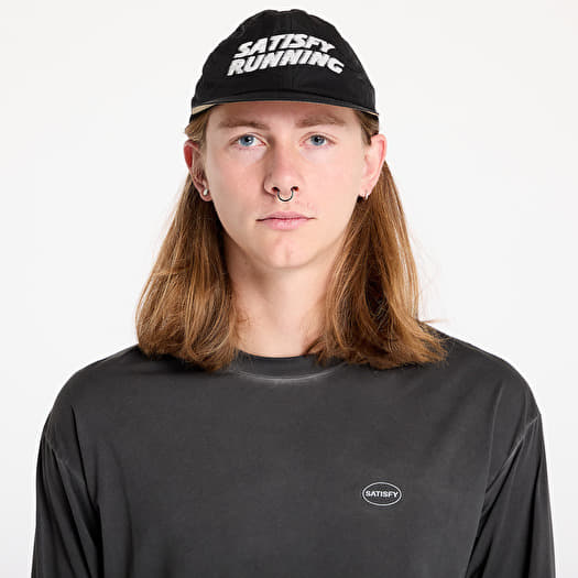 Caps Satisfy FliteSilk Running Cap Black (5122-BK-WA) | Footshop