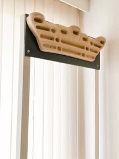 東商アソシエート株式会社 懸垂ラック白色（フィンガーボード付き