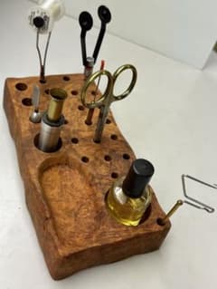 花梨瘤材のフライタイイング用ツールスタンド - メルカリ