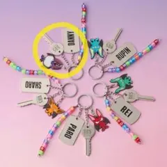 2026年最新】コムドット bb5 キーホルダーの人気アイテム - メルカリ