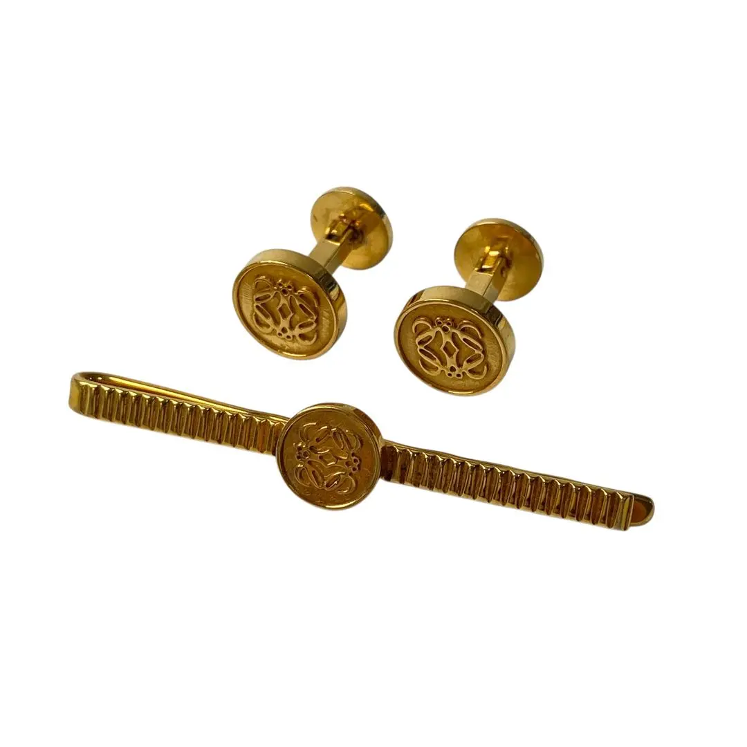 2026年最新】loewe ネクタイピンの人気アイテム - メルカリ