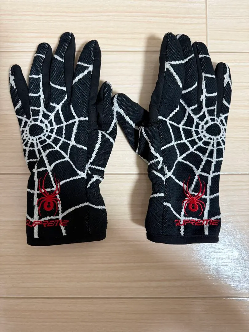 2026年最新】supreme spyder gloveの人気アイテム - メルカリ