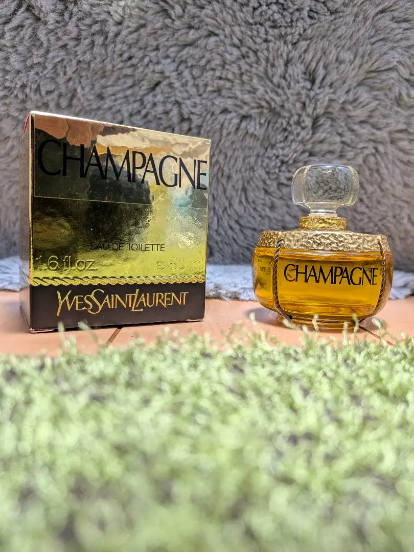 2026年最新】イヴサンローランシャンパーニュの人気アイテム - メルカリ