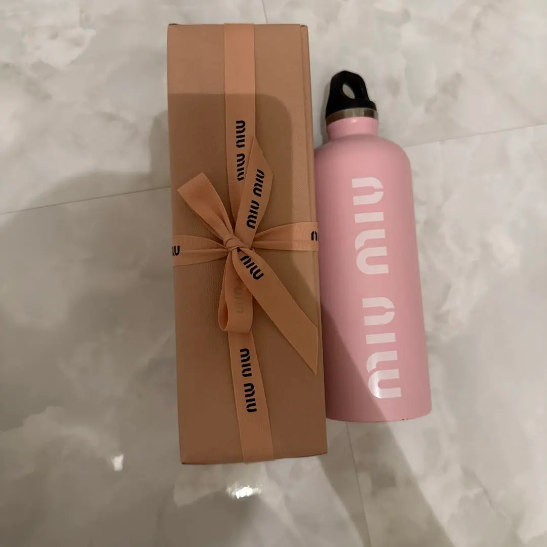 2026年最新】miumiuタンブラーの人気アイテム - メルカリ