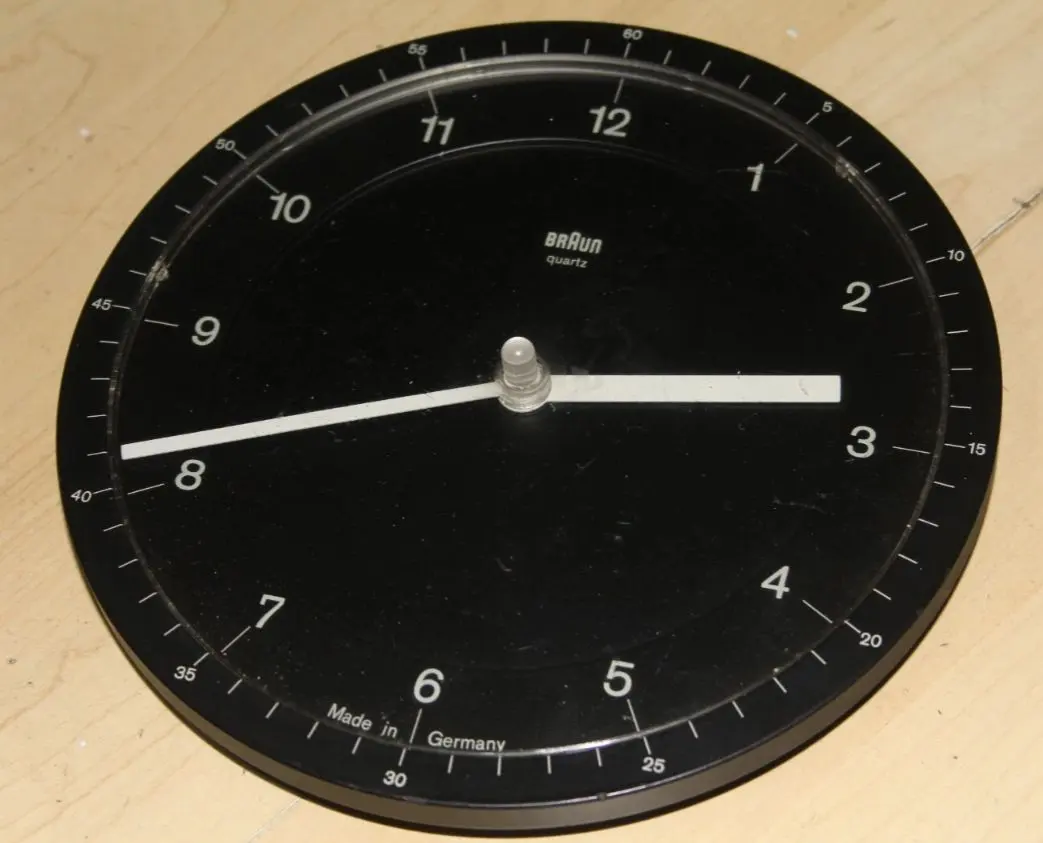 2026年最新】BRAUN 掛時計・柱時計の人気アイテム - メルカリ