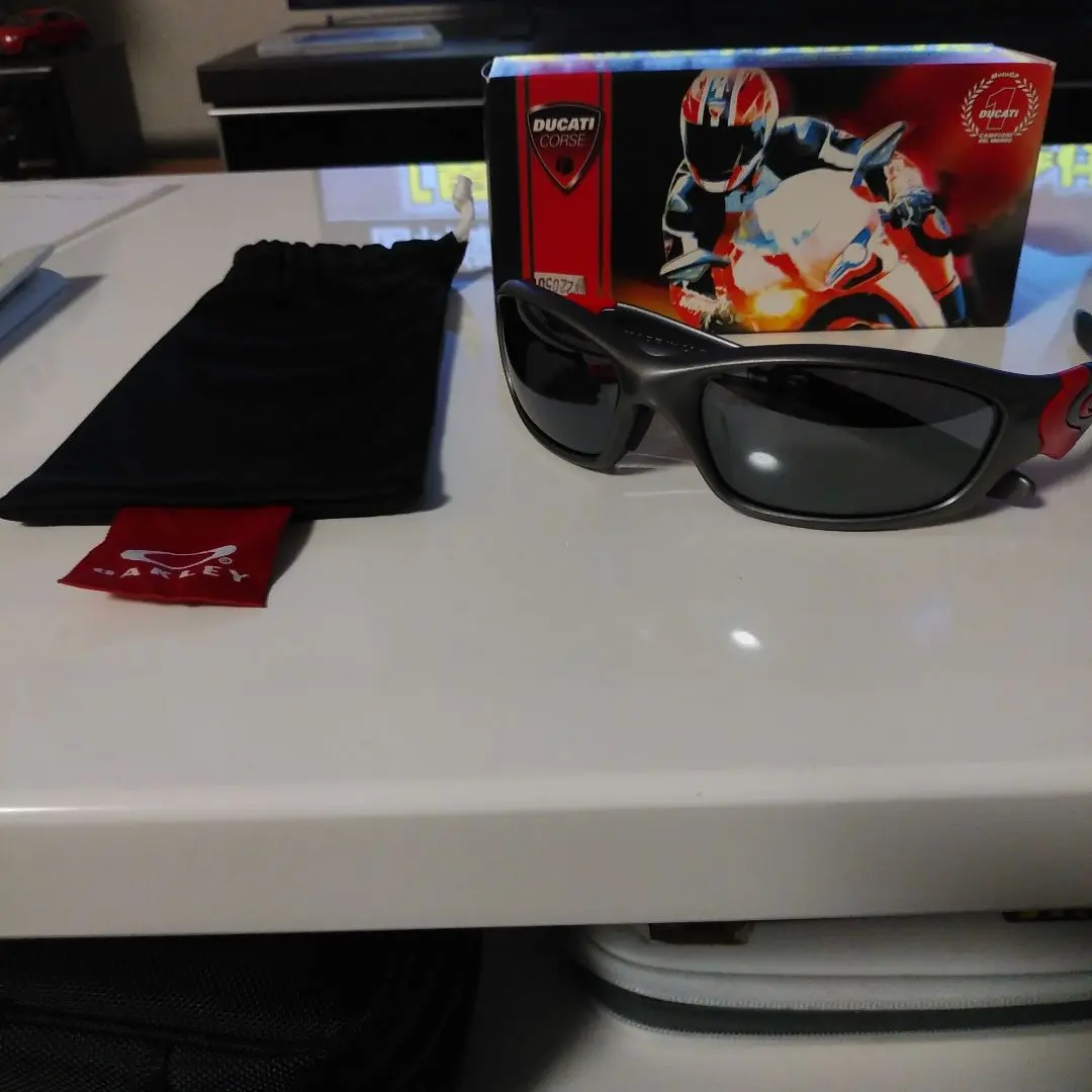2026年最新】oakley ducatiの人気アイテム - メルカリ