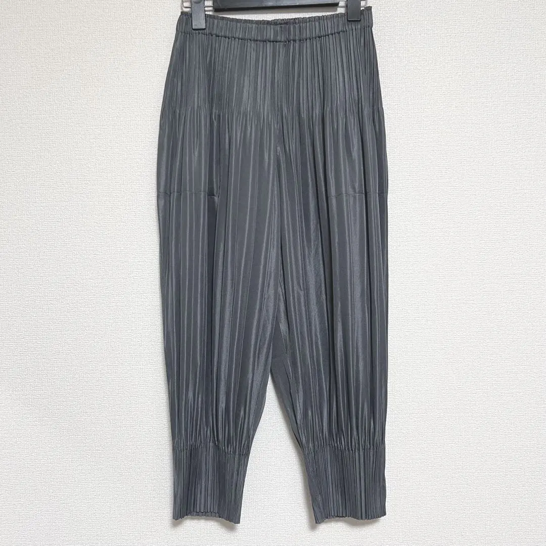 2026年最新】fluffy プリーツプリーズの人気アイテム - メルカリ