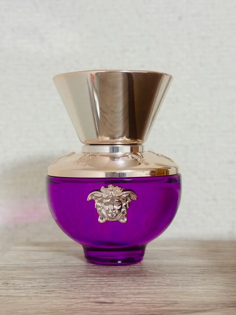 2026年最新】ベルサーチ 香水 ディランパープルの人気アイテム - メルカリ