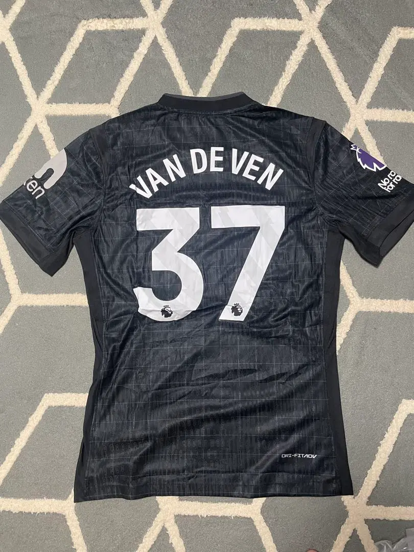 2026年最新】ファンデフェン ユニフォームの人気アイテム - メルカリ