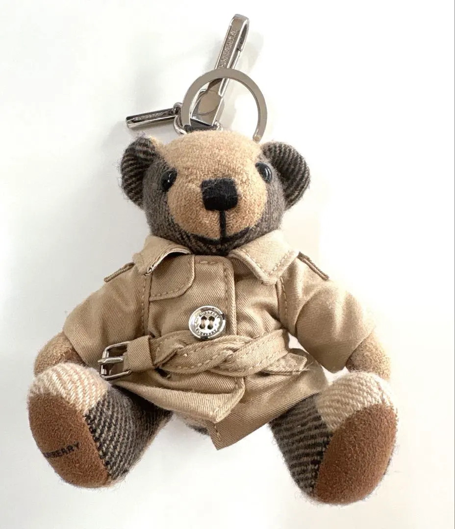 2026年最新】burberry バーバリー くまチャームの人気アイテム - メルカリ