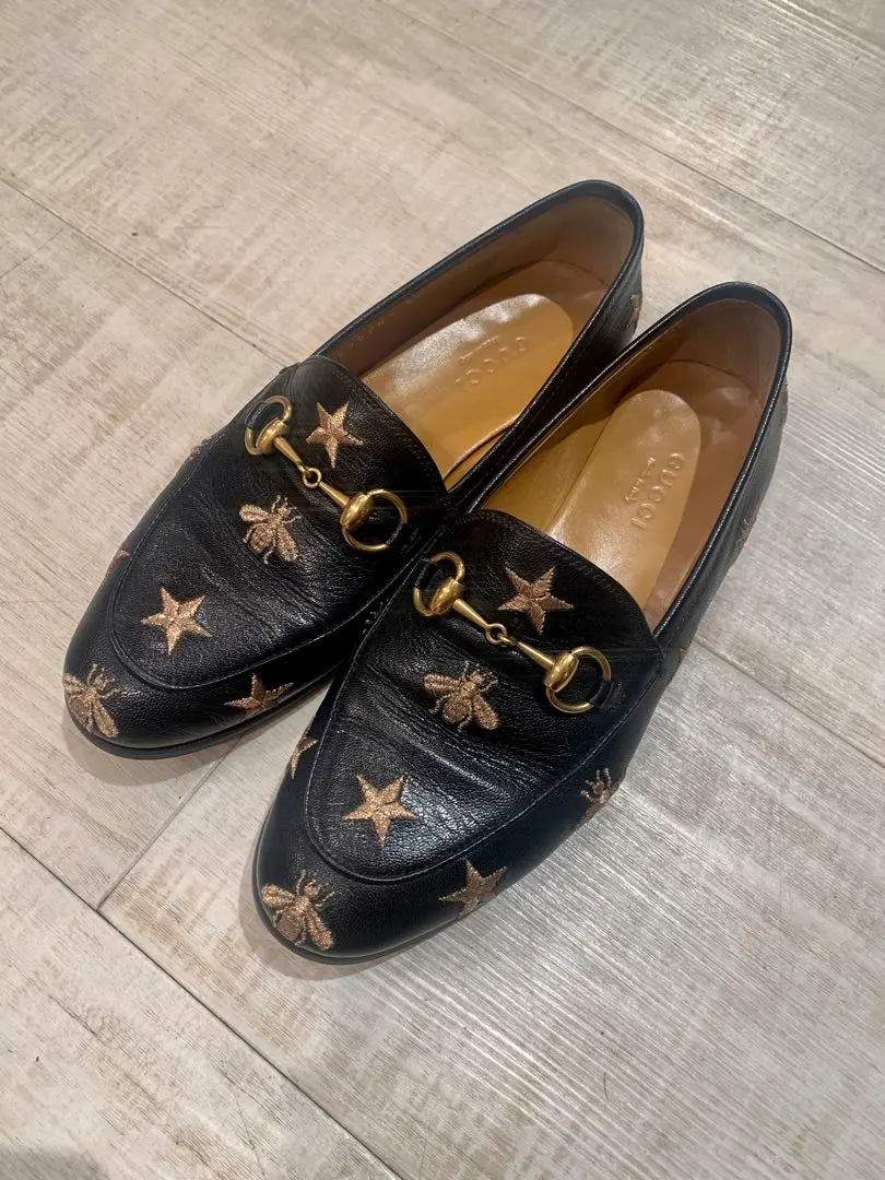 2026年最新】gucci ローファー 蜂の人気アイテム - メルカリ
