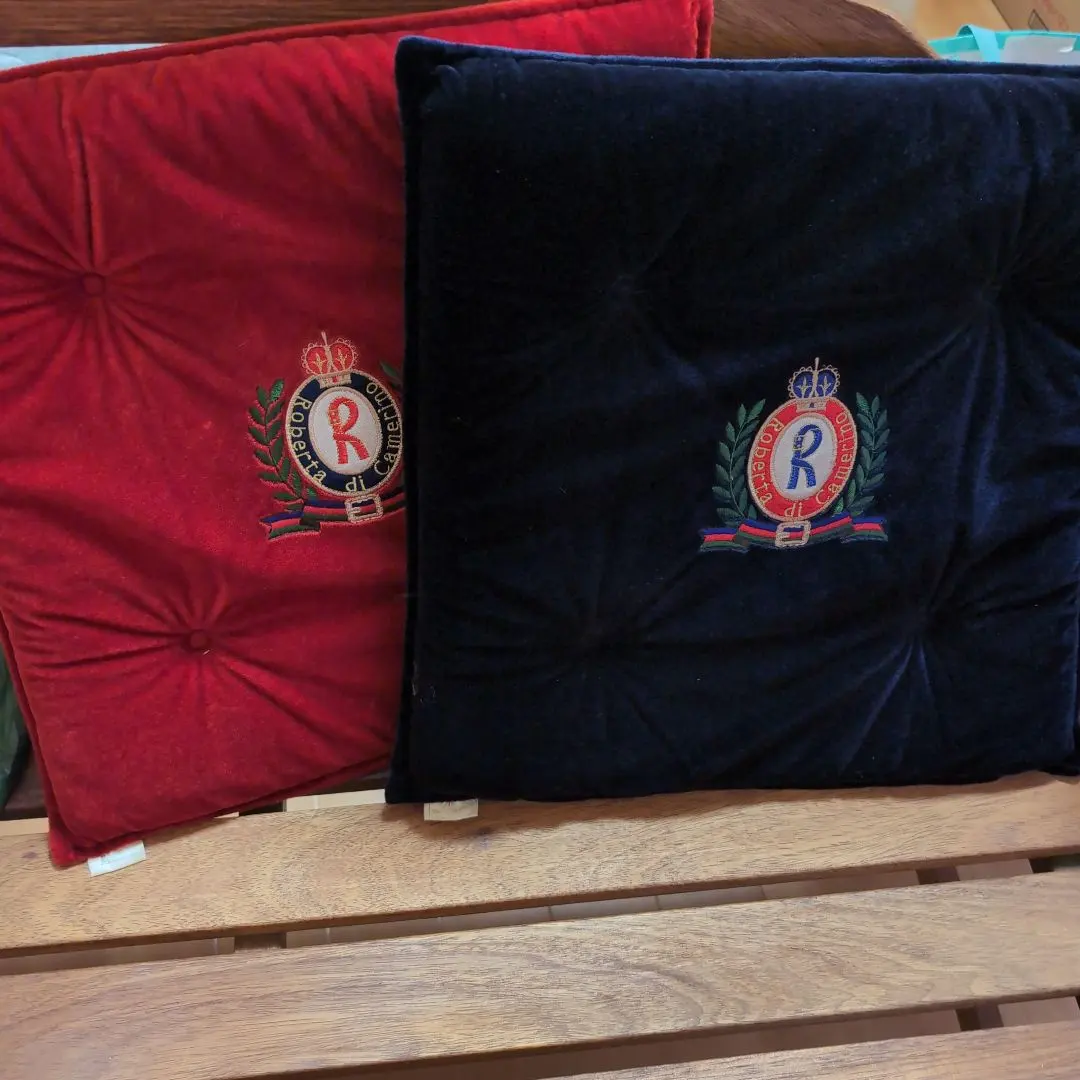 2026年最新】Roberta di Camerino クッションの人気アイテム - メルカリ