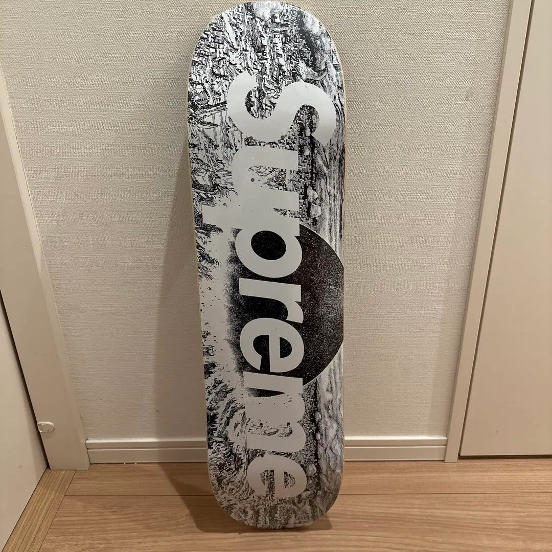 Supreme akiraスケートボードデッキ ブラック ホワイト