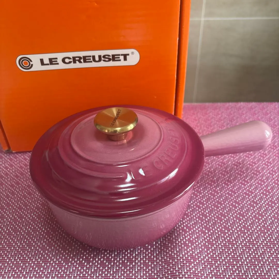 2026年最新】ルクルーゼベリーの人気アイテム - メルカリ