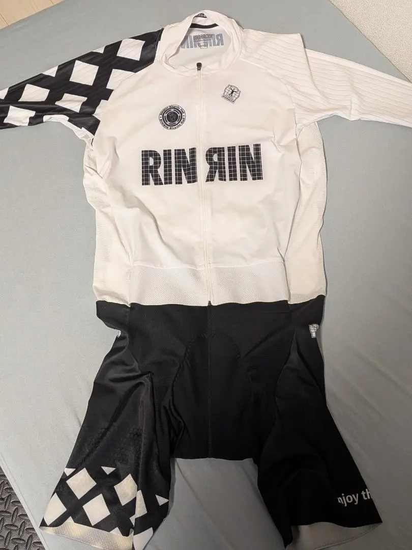 2026年最新】ビオレーサー ワンピースの人気アイテム - メルカリ