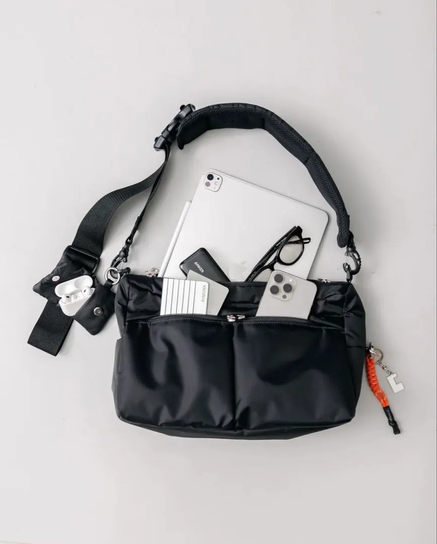 2026年最新】Clesste holiday bagの人気アイテム - メルカリ