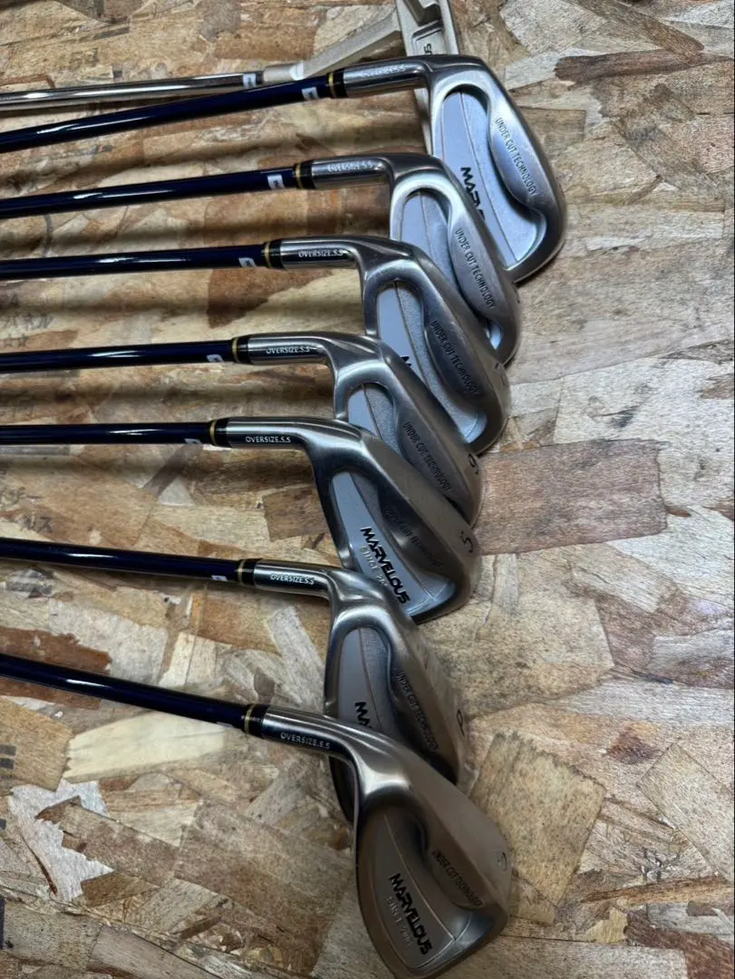 m40566544888_1.jpg?1762564263