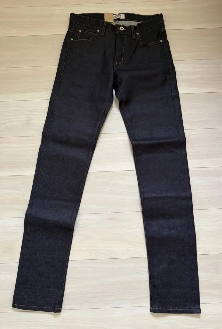 m41181663346_1.jpg?1763873835