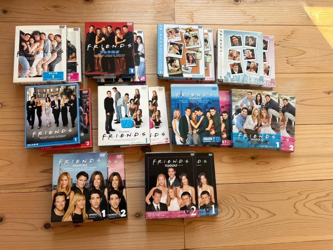 ✨美品　FRIENDS フレンズ DVD全巻セット 全10シーズン　海外　ドラマ Amazon.co.jp: フレンズ シーズン1-10 全巻セット(21枚組) [Blu-ray