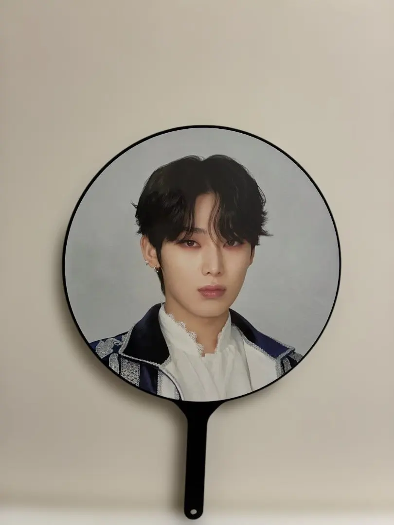 2026年最新】グループ名：ENHYPEN うちわの人気アイテム - メルカリ