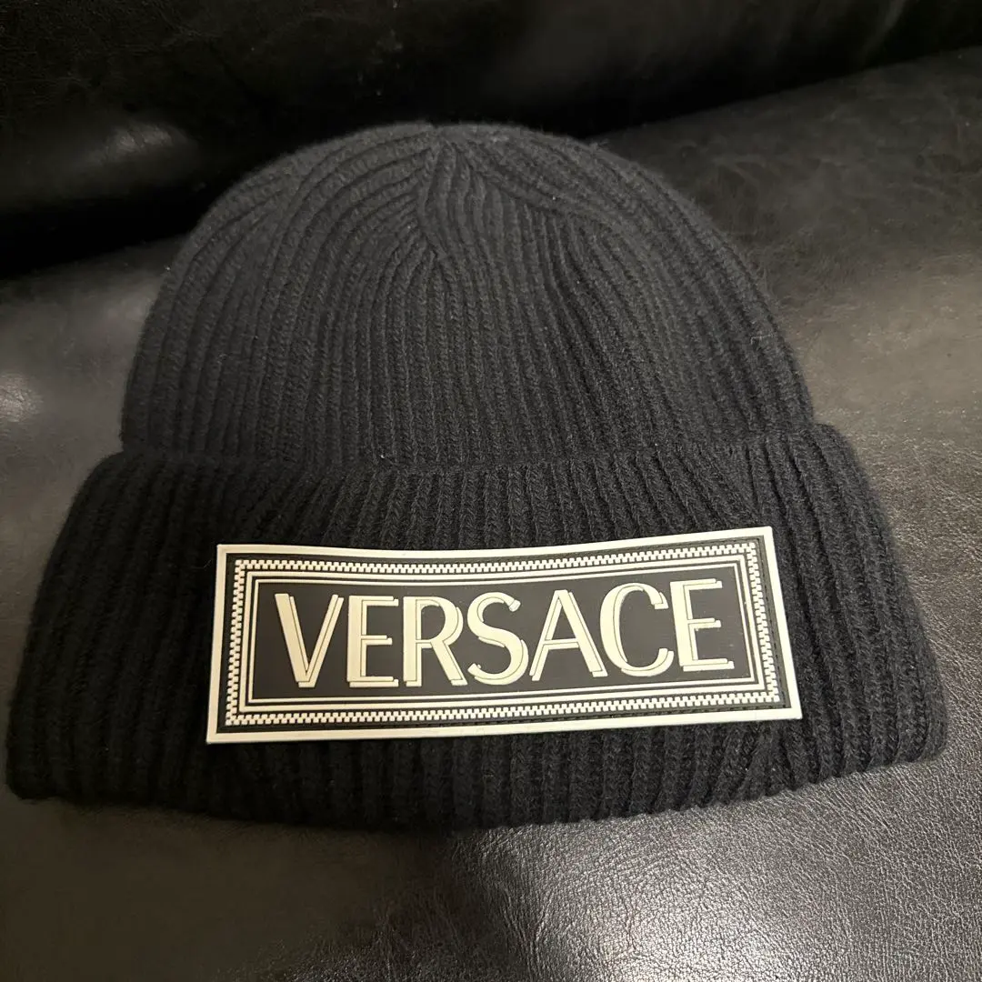 2026年最新】VERSACE ニット帽・ビーニーの人気アイテム - メルカリ
