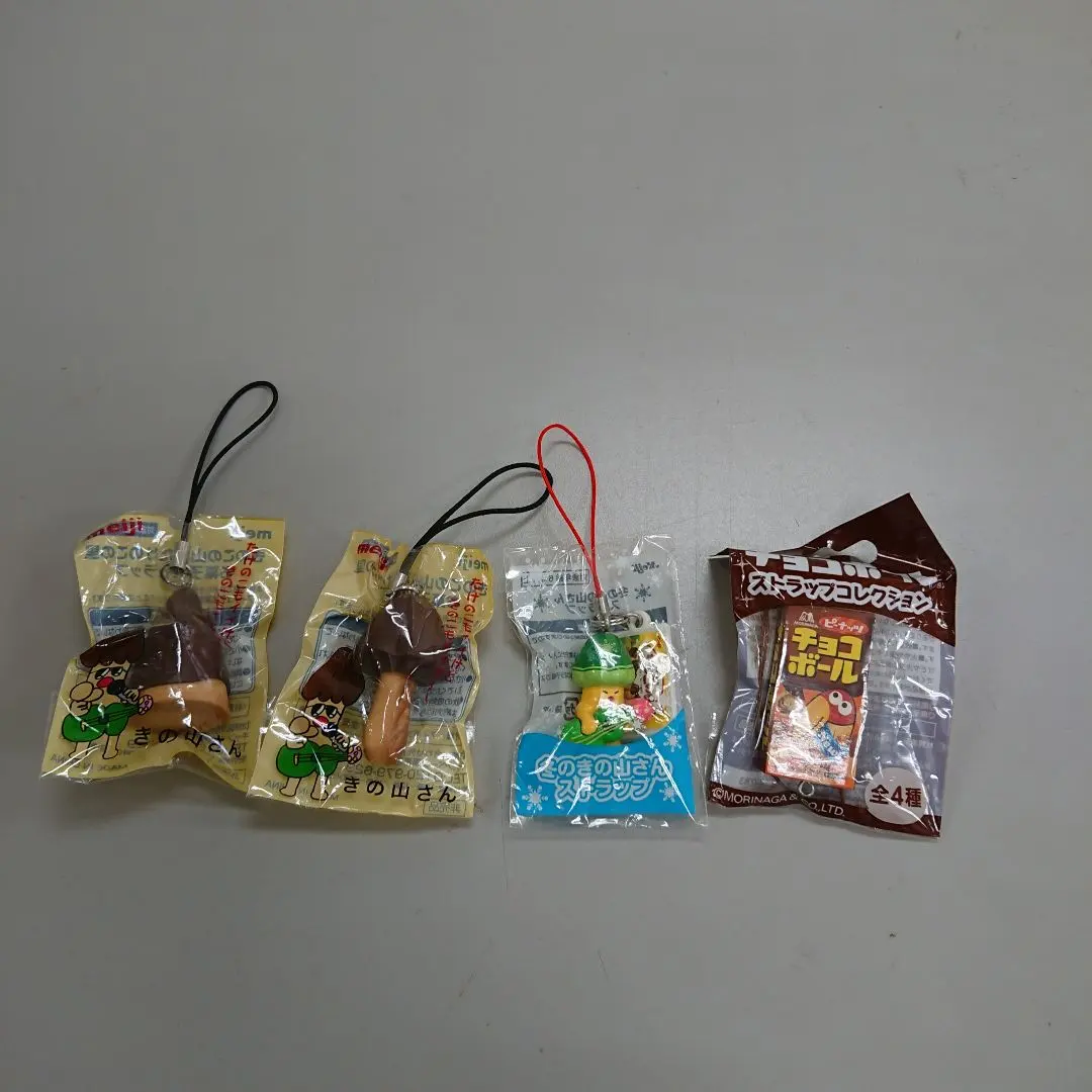 2026年最新】きのこの山 ストラップの人気アイテム - メルカリ