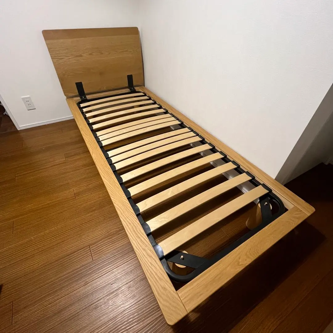 2026年最新】無印良品 フレームの素材：ウッドフレーム（木製） セミ