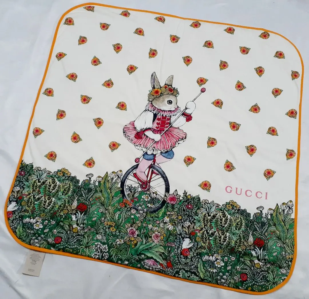 2026年最新】ヒグチユウコ gucci スカーフの人気アイテム - メルカリ