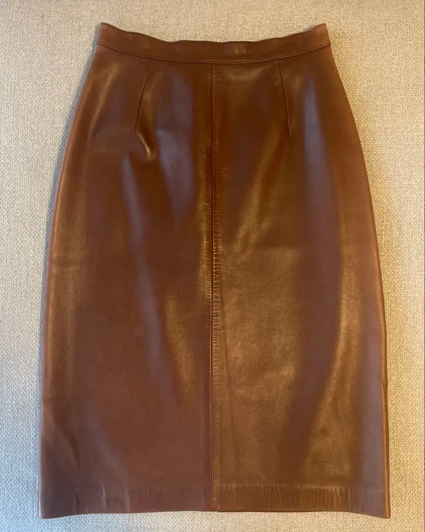 2026年最新】ロエベレザースカートの人気アイテム - メルカリ