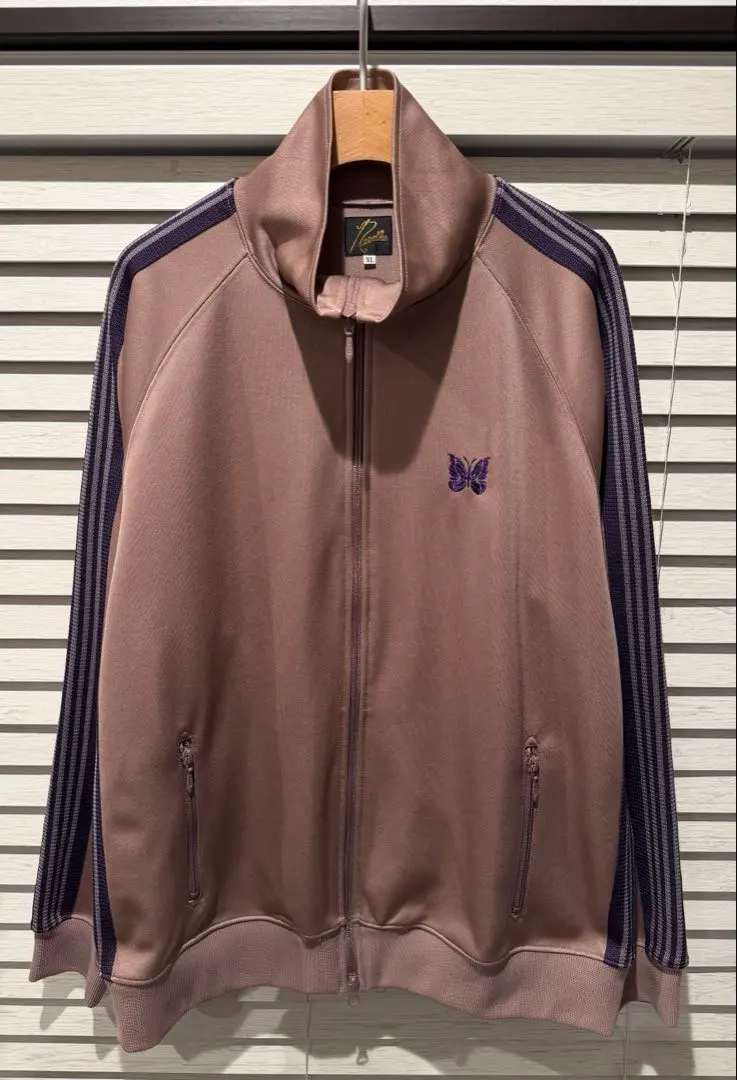 2026年最新】needles トラックジャケット トープの人気アイテム - メルカリ