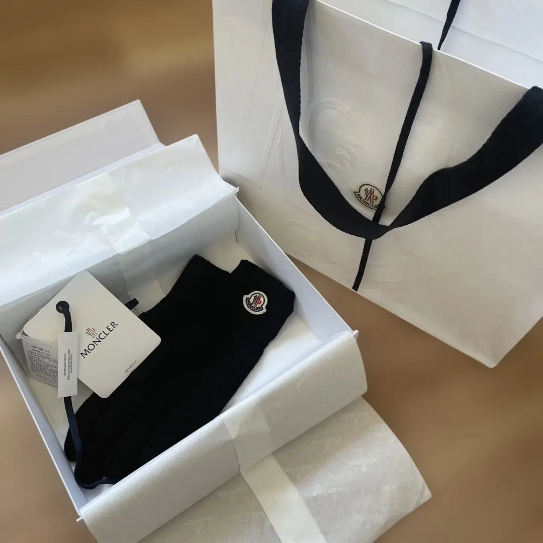 m54855621668_1.jpg?1763257276