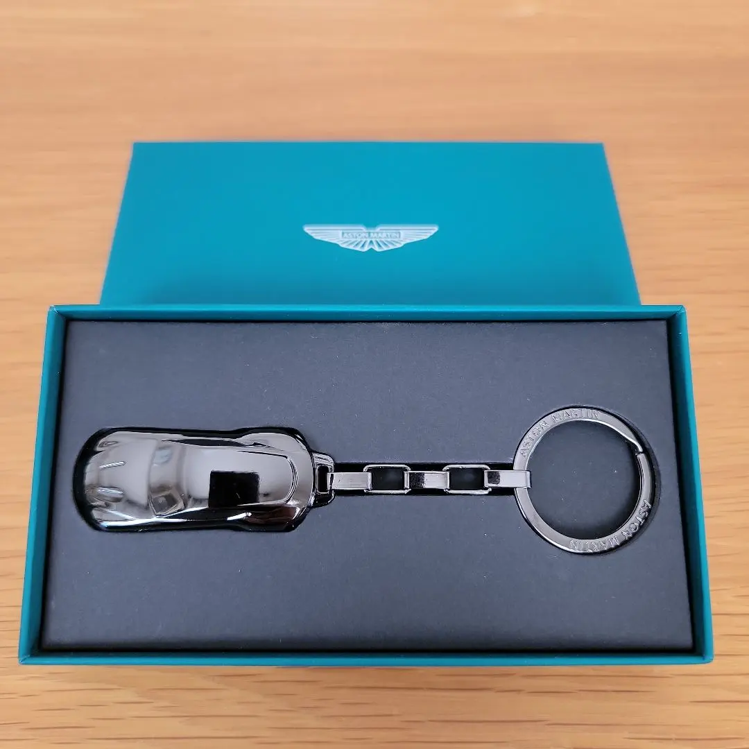 2026年最新】アストンマーティン 鍵の人気アイテム - メルカリ