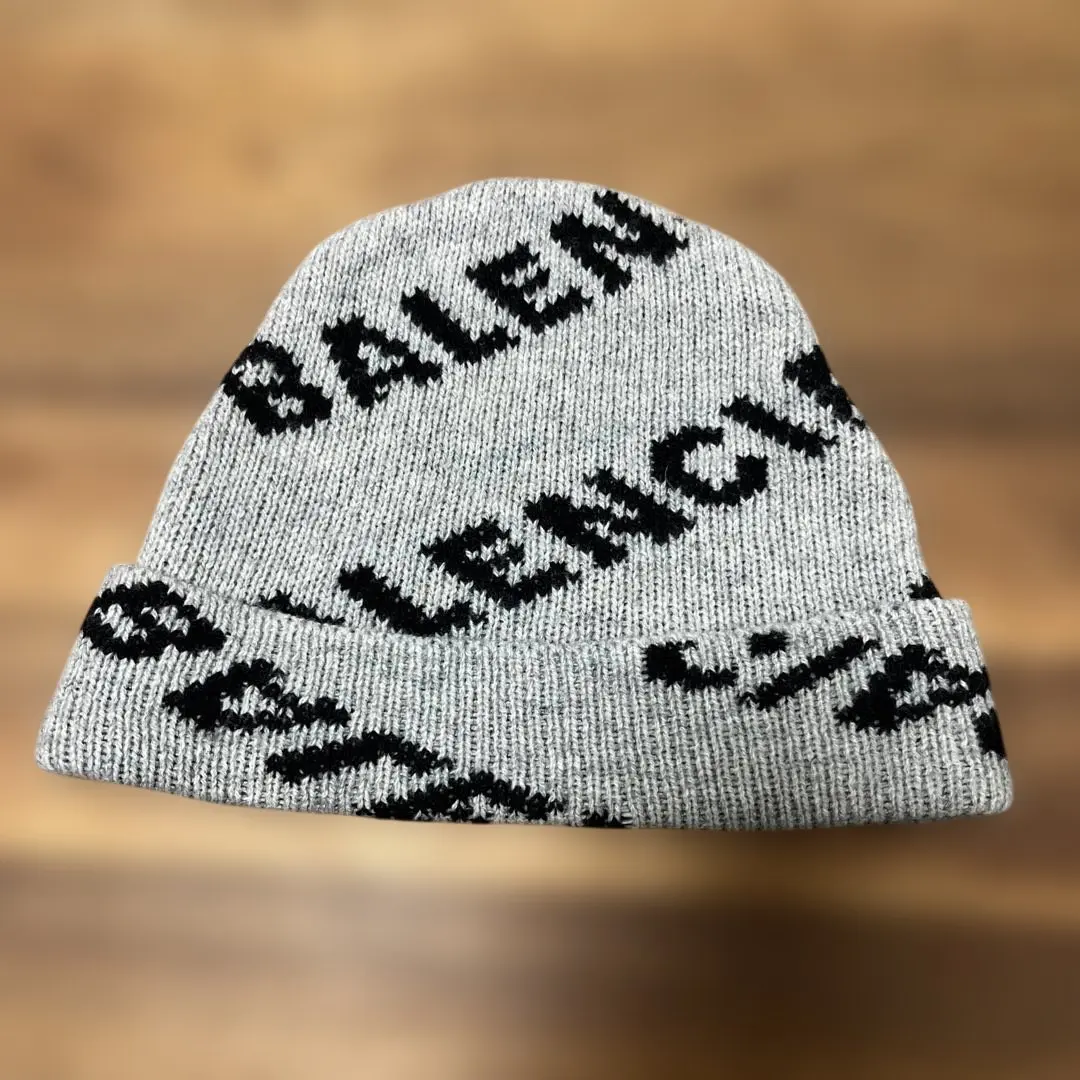 2026年最新】バレンシアガ ニットキャップの人気アイテム - メルカリ