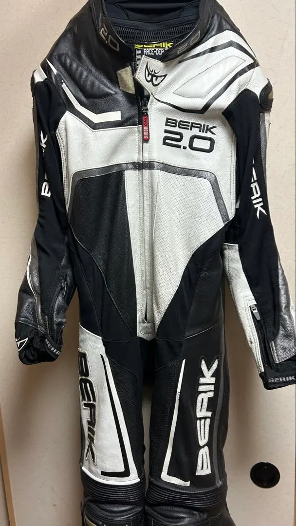 2026年最新】ベリック レーシングスーツ 52の人気アイテム - メルカリ